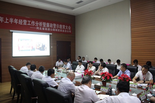 C:\Users\Administrator\Desktop\14695197296776029.jpg C:\Users\Administrator\Desktop\14695197296776029.jpg