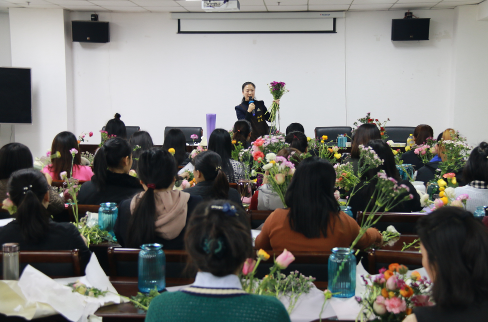 C:\Users\Administrator\Desktop\3.8huodong.png C:\Users\Administrator\Desktop\3.8huodong.png