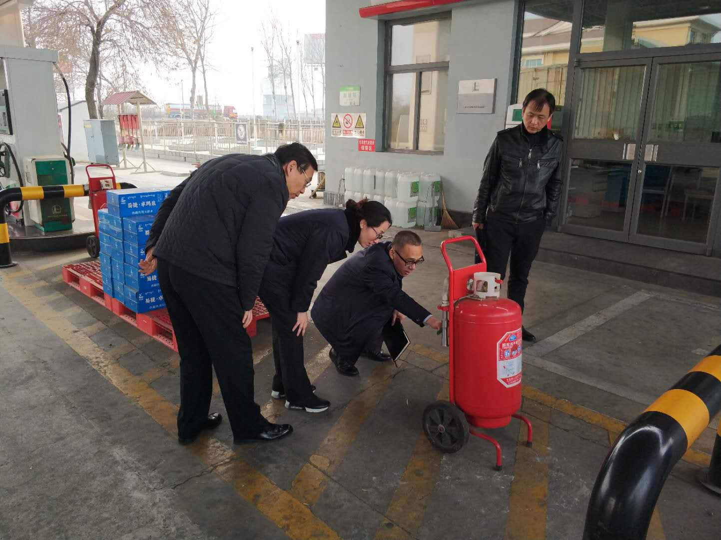 D:\郵箱里的稿件\安全2.jpg D:\郵箱里的稿件\安全2.jpg