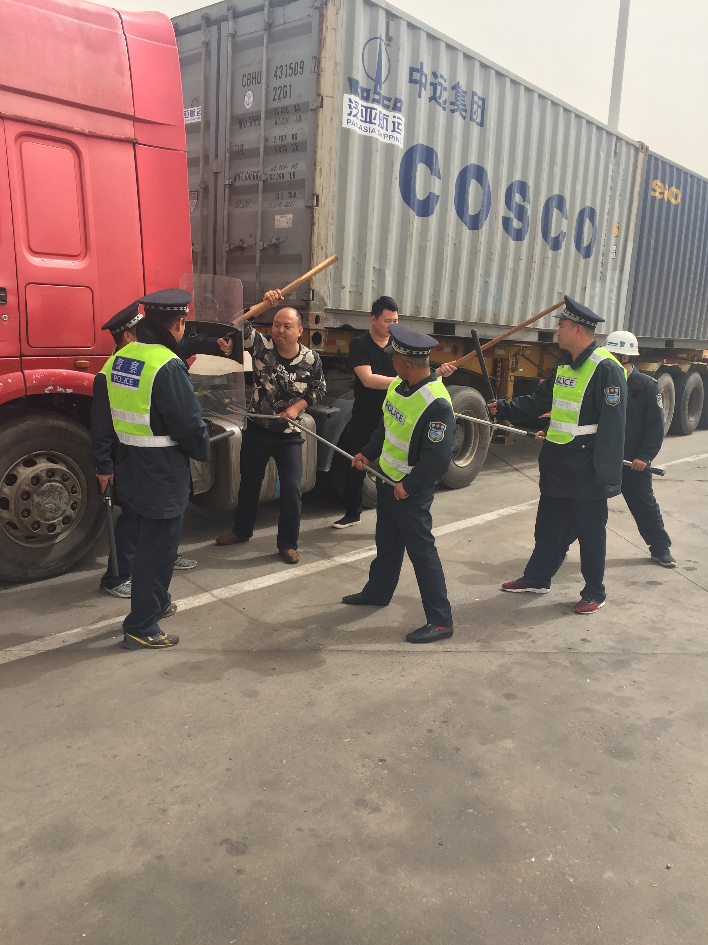 C:\Users\Administrator\Desktop\培訓(xùn)圖片1.jpg C:\Users\Administrator\Desktop\培訓(xùn)圖片1.jpg