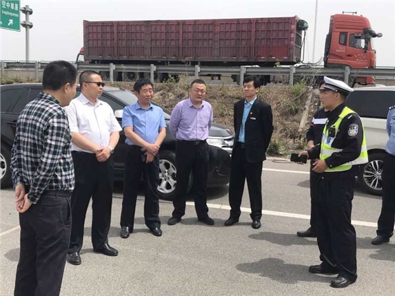 C:\Users\Administrator\Pictures\6369351553349660934498235.jpg C:\Users\Administrator\Pictures\6369351553349660934498235.jpg