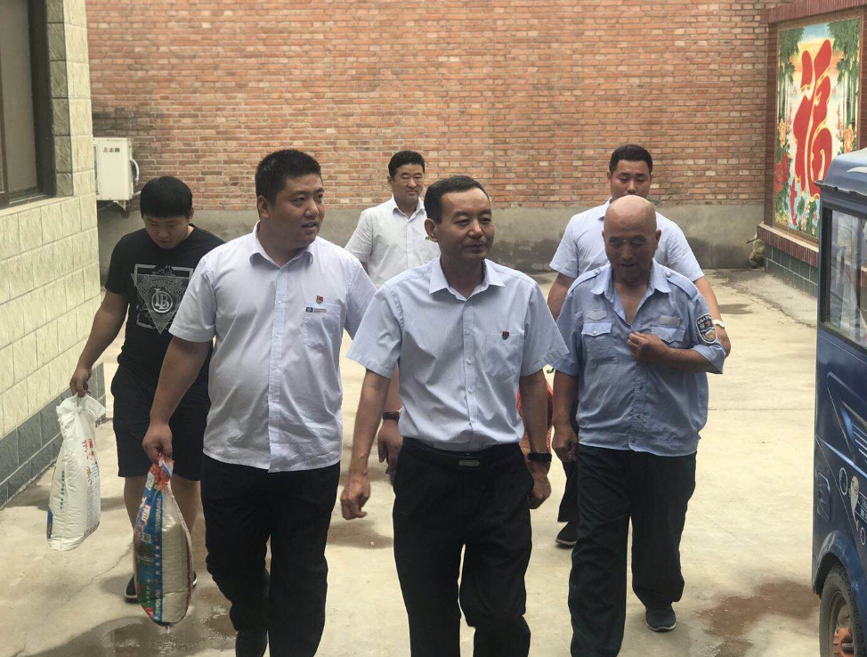 C:\Users\Administrator\Pictures\QQ截圖20190701150504.png C:\Users\Administrator\Pictures\QQ截圖20190701150504.png