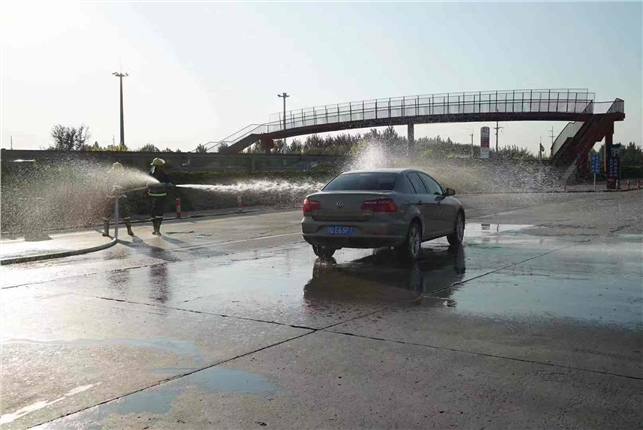 C:\Users\Administrator\Pictures\6370511695269079206488716.jpg C:\Users\Administrator\Pictures\6370511695269079206488716.jpg