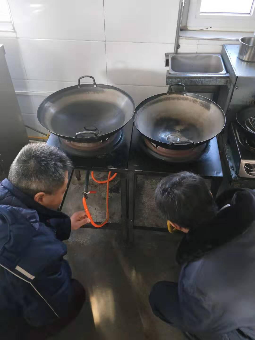 C:\Users\Administrator\Desktop\安全排查3.jpg C:\Users\Administrator\Desktop\安全排查3.jpg