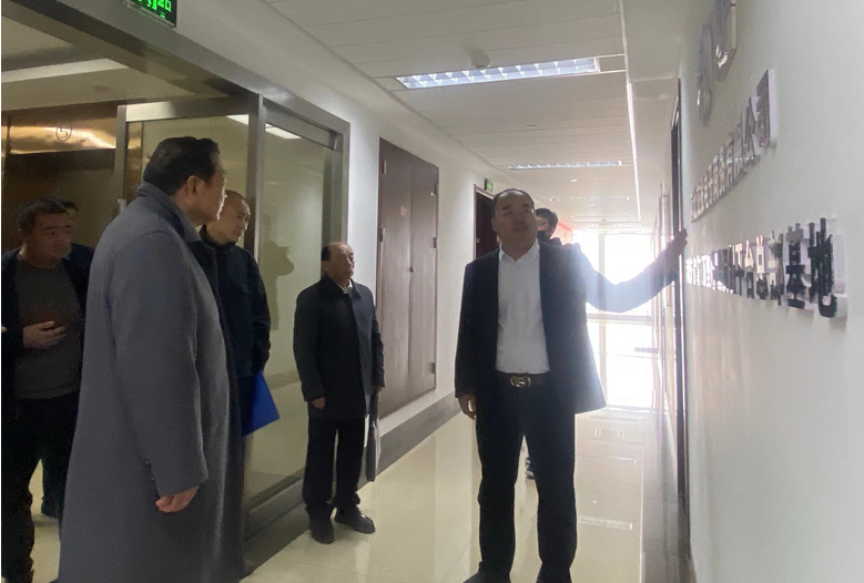 C:\Users\86183\Desktop\1.png C:\Users\86183\Desktop\1.png