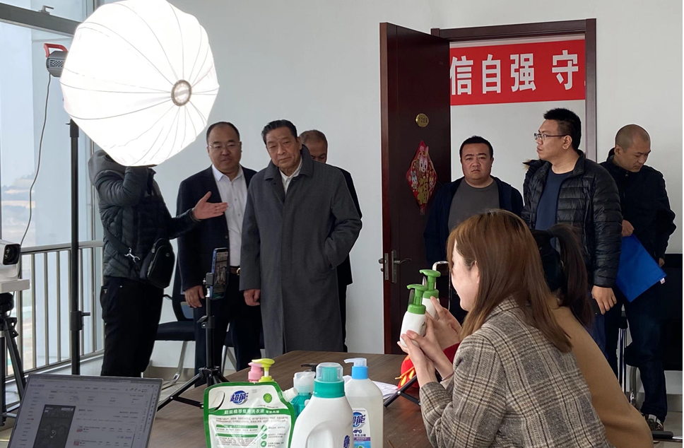 C:\Users\86183\Desktop\3.png C:\Users\86183\Desktop\3.png