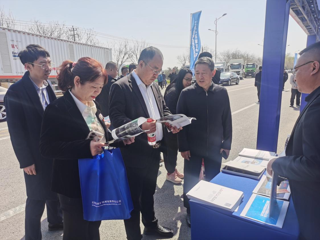 C:\Users\86183\Desktop\圖片2.png C:\Users\86183\Desktop\圖片2.png