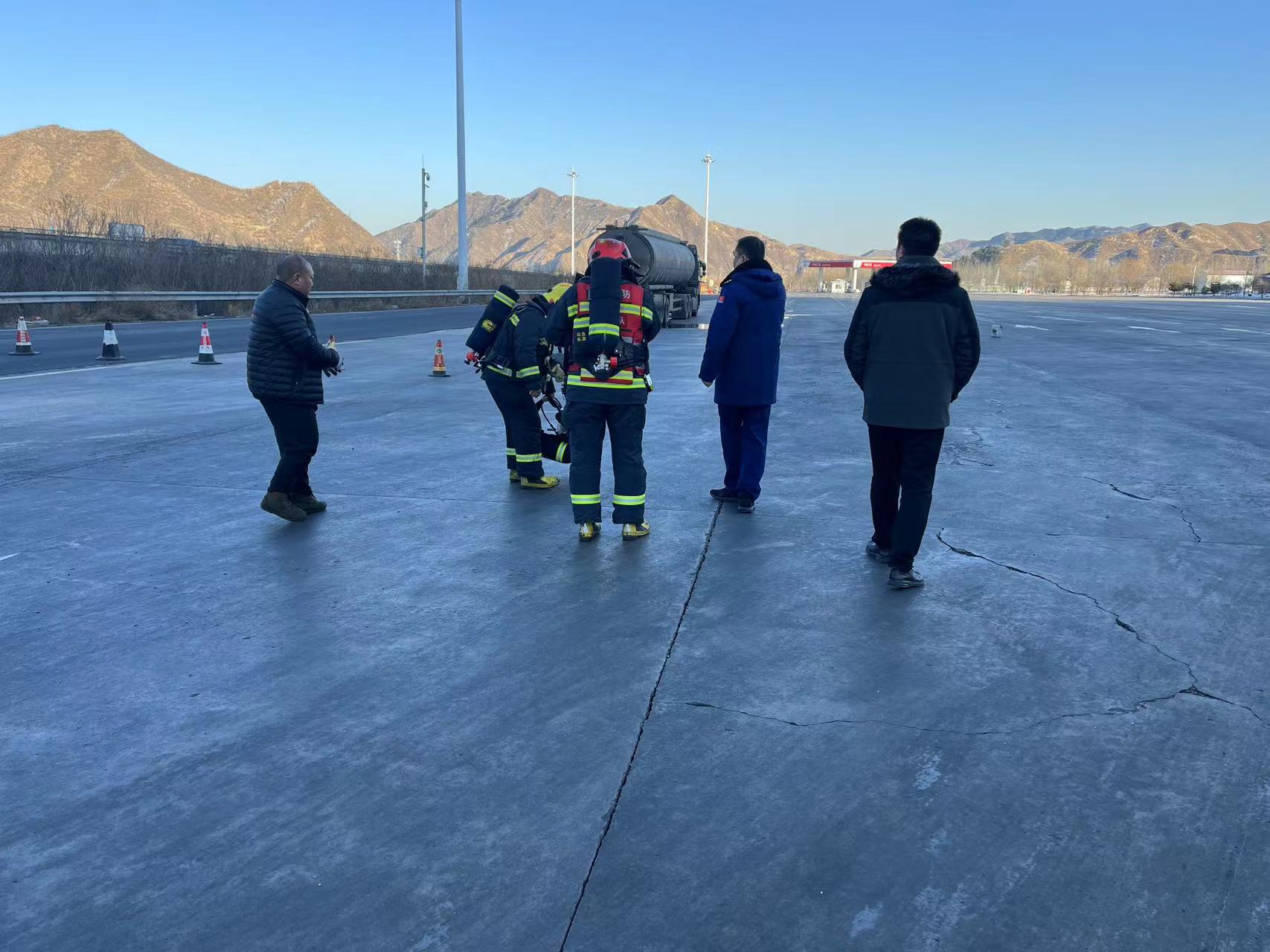 C:\Users\86183\Desktop\ac576b8828c9a5774f449fdc5dea4c5.jpg C:\Users\86183\Desktop\ac576b8828c9a5774f449fdc5dea4c5.jpg